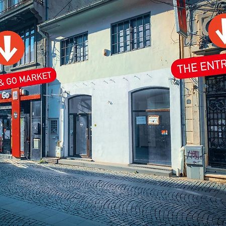 ブカレストCool Flat With Hot Tub In The Old Townアパートメント エクステリア 写真